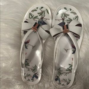 Elegant White Bow Sandals